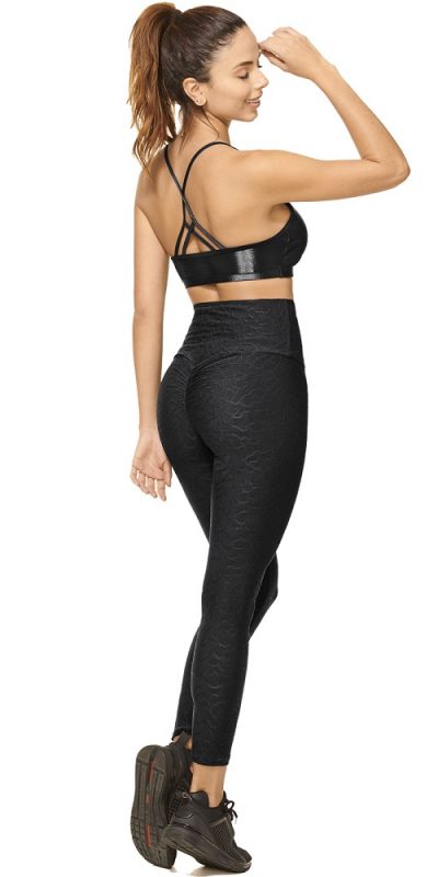 BelaMia - Our Scrunch Booty 3D Colombian Leggings are your best ally… Its  textured fabric guarantees “Zero Imperfections, nor does it mark  cellulite”! BEST NON SEE-THROUGH LEGGINGS, prevent your skin or underwear